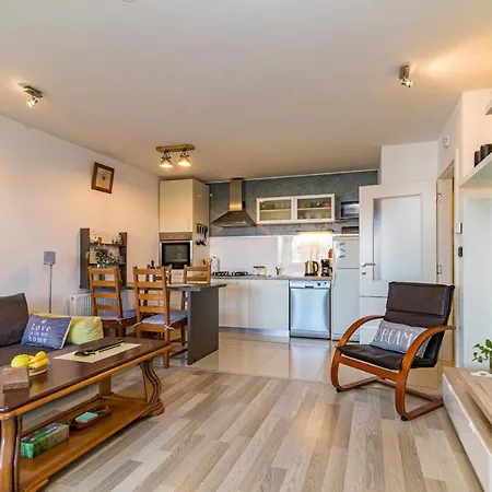 Lovely Near Centar Apartment *